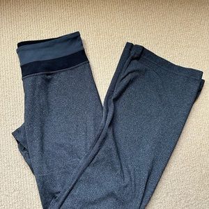 Lululemon vintage Groove pants size 6 Circa 2008